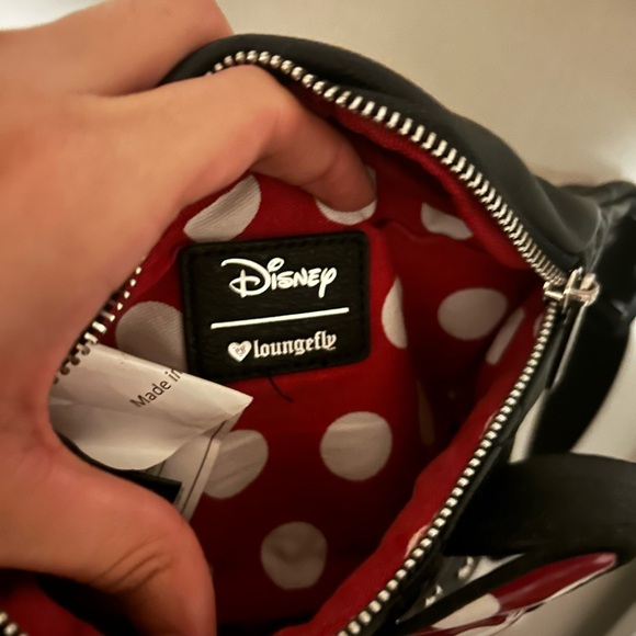 Loungefly Disney Minnie Mouse Fanny Pack Travel Black - Picture 3 of 4
